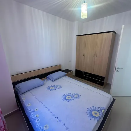 White Apt