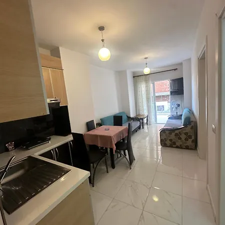 Appartamento White Apt *