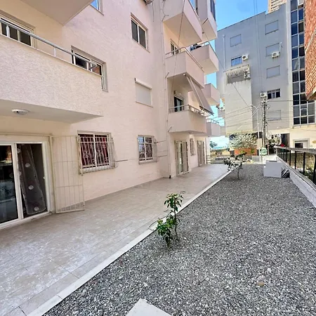 White Apt Апартаменты *